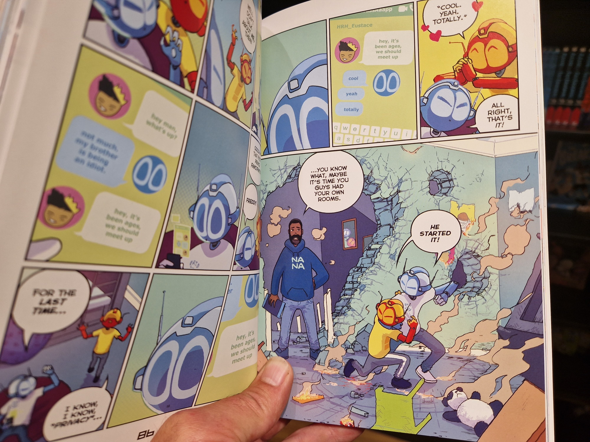 Mega Robo Bros vol 6: Carnival Crisis s/c - Image 4